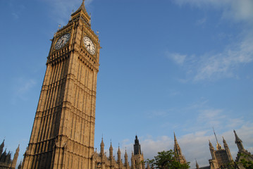 Fototapeta na wymiar Big Ben and Palace of Westminster at sunset
