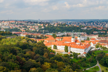 Obraz premium Panoramic aerial view of Old Town square in Prague in a beautiful summer day, Czech Republic