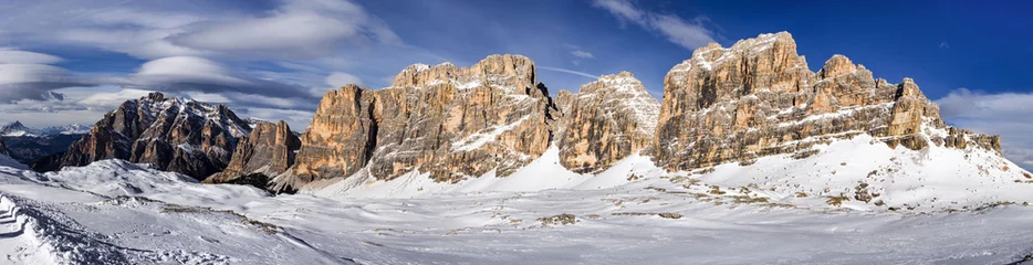 Cercles muraux Dolomites Lagazuoi ski-run to Armentarola