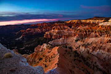 Fototapeta na wymiar Fabulous vibrant sunset over Cedar Breaks National Monument in Utah.