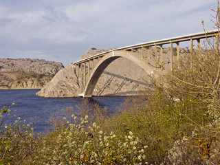 Krk-Brücke - Bogenbrücke in Kroatien