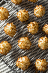 Homemade Baked Coconut Macaroons