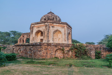 Naklejka premium Tomb of Quli Khan in Mehrauli district of Delhi, India