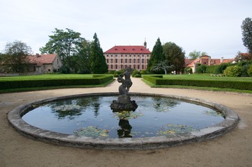 Fototapeta na wymiar Renaissance castle Libochovice in the northern Bohemia, Czech republic