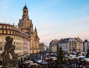 Advent auf dem Neumarkt Dresden - obrazy, fototapety, plakaty