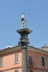 denkmal an Piazza del Popolo in ravenna