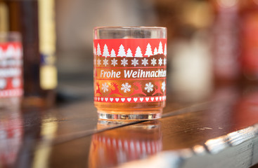 Glüchwein am Weihnachtsmarkt in Bayern
