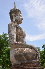 Obraz premium OLD SUKHOTHAI BOUDDHA ASSIS WAT SA SI THAÏLANDE 
