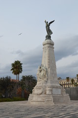 Fototapeta na wymiar La Ville de Nice Statue
