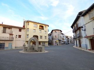 Cinctorres es un municipio de la Comunidad Valenciana, España. Perteneciente a la provincia de Castellón, en la comarca de Cinctorres