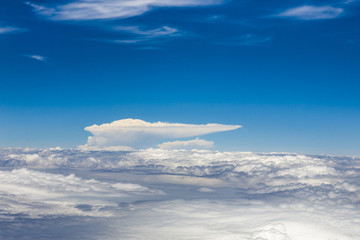 Fototapeta na wymiar wonderful structured clouds