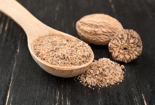 Nutmeg powder in spoon