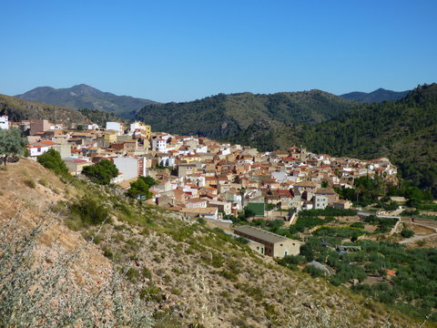 Liétor es un municipio español situado al sureste de la península ibérica, en la provincia de Albacete, dentro de la comunidad autónoma de Castilla La Mancha