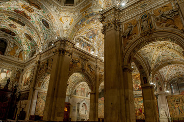 interior basilica