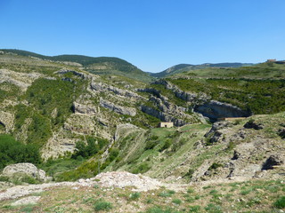Fototapeta na wymiar Cañada de Benatanduz, pueblo de España, en la provincia de Teruel, Comunidad Autónoma de Aragón, de la comarca del Maestrazgo.