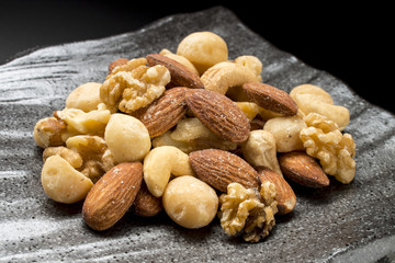 ミックスナッツ