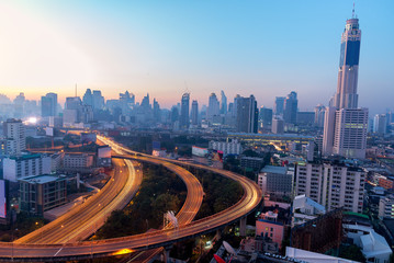 Fototapeta na wymiar Bangkok city night view with main traffic high way.