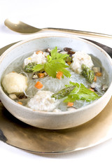 Gaeng jud woon sen, Sopa de fideos  tailandés, Noodles