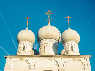 Fototapeta na wymiar Ancient Catherdral In The Kremlin Of Belozersk Town Of Russia Against Blue Sky