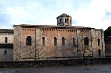 Obraz premium A Historical Building in Girona