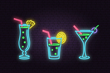 Set of cocktail neon emblem.Vector illustration. © sivvector