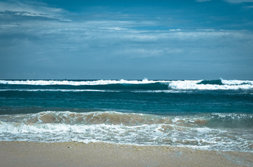 Indian ocean at Sri-Lanka. Ocean waves