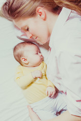 co-sleeping mother and baby