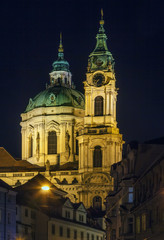 Fototapeta na wymiar church of St Nicholas, Prague