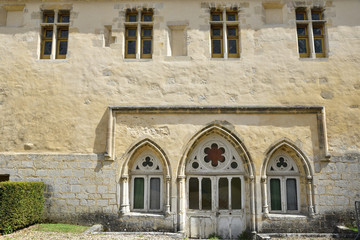 Fototapeta na wymiar Vestiges du château royal de Senlis, France