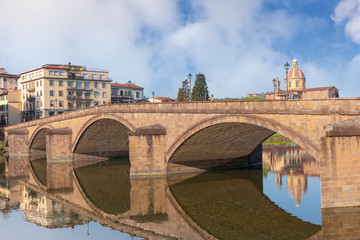 Naklejka premium Bridge Ponte alla Carraia over Arno river in Florence