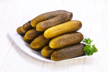 Pickled green cucumbers