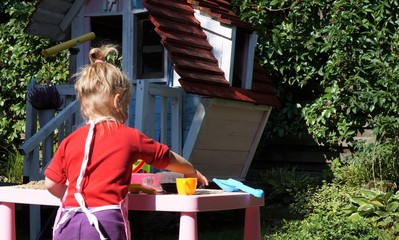 Spielende Kinder