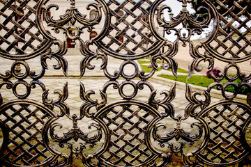 Patterned metal fence