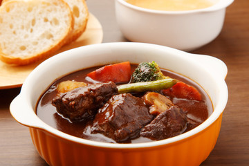 ビーフシチュー