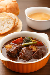 ビーフシチュー