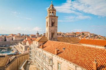 Fototapeta na wymiar Old tower in Dubrovnik