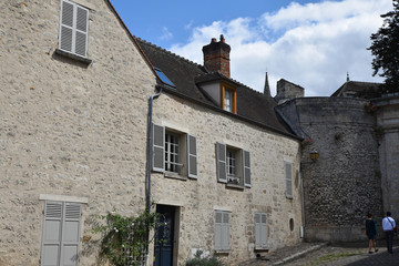 Ruelle du vieux Senlis, France