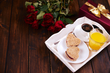 Obraz na płótnie Canvas Breakfast for Valentine's Day