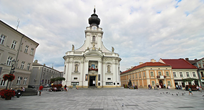 Basílica y plaza de Wadowice, Polonia