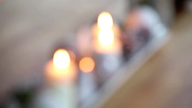 elegantes und modernes Adventsgesteck, Tischschmuck, Full HD Video 1080 mit Schwenk von links nach recht