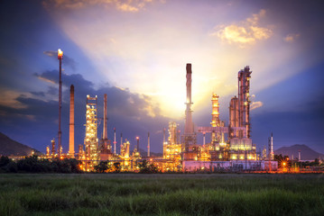 Obraz na płótnie Canvas Oil and gas industry - refinery factory - petrochemical plant