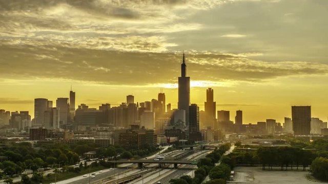 Time Lapse of Chicago Sunrise (30 FPS)