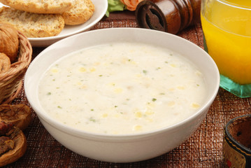 A bowl of hot oatmeal