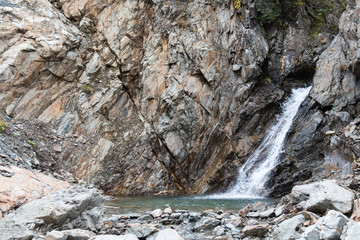 Wasserfall in den Alpen - Wallis - Schweiz