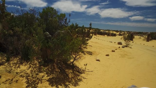 Kamerafahrt / Fahrstrecke durch den Pinnacles Desert National Park in West-Australien, Teil 2