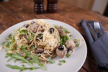 pasta with anchovies and black olives