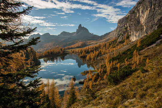 Autunno al lago Federa, Croda da Lago