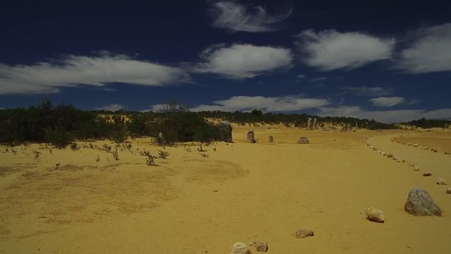Kamerafahrt / Fahrstrecke durch den Pinnacles Desert National Park in West-Australien, Teil 5