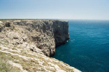 Fototapeta na wymiar The coast of the Portuguese Algarve in summer