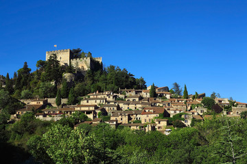 Fototapeta na wymiar Castelnou, Südfrankreich